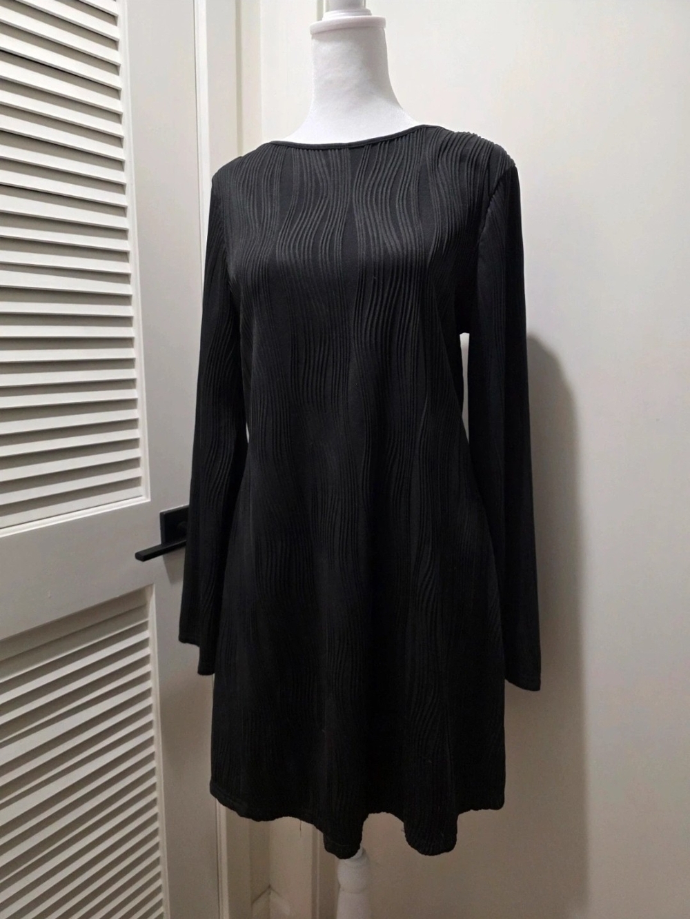 SHEIN Black Textured Long Sleeve A-Line Dress